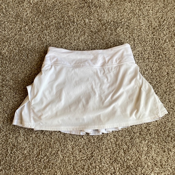 Lululemon Pace Setter Skirt in White Size 2 Regular and blue skirt bundle - Picture 3 of 12
